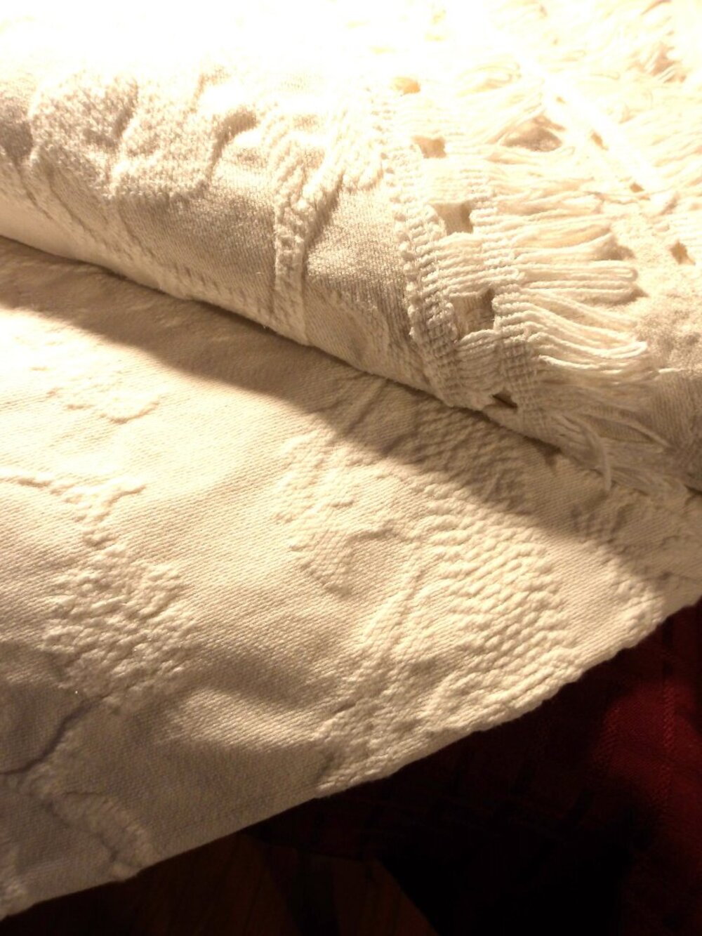 Vintage ~~~ CHENILLE Fringed BEDSPREAD ~~~ CROWN CRAFTS /Single REDUCED!